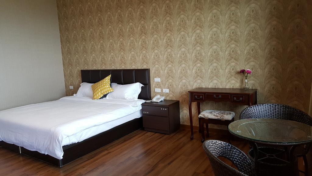 Chi House Hotell Miaoli Exteriör bild